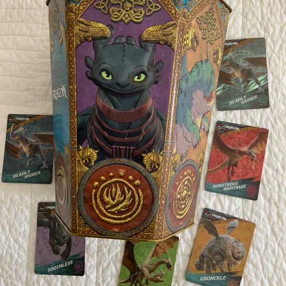 COPY - how to train your dragon popcorn tin - Picture 1 of 11